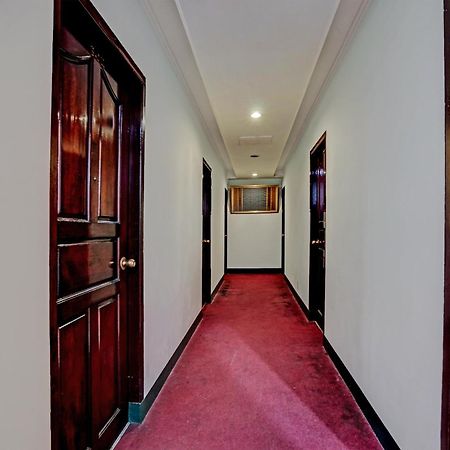 Super Oyo 91805 Hotel Wisma Bari 팔렘방 외부 사진