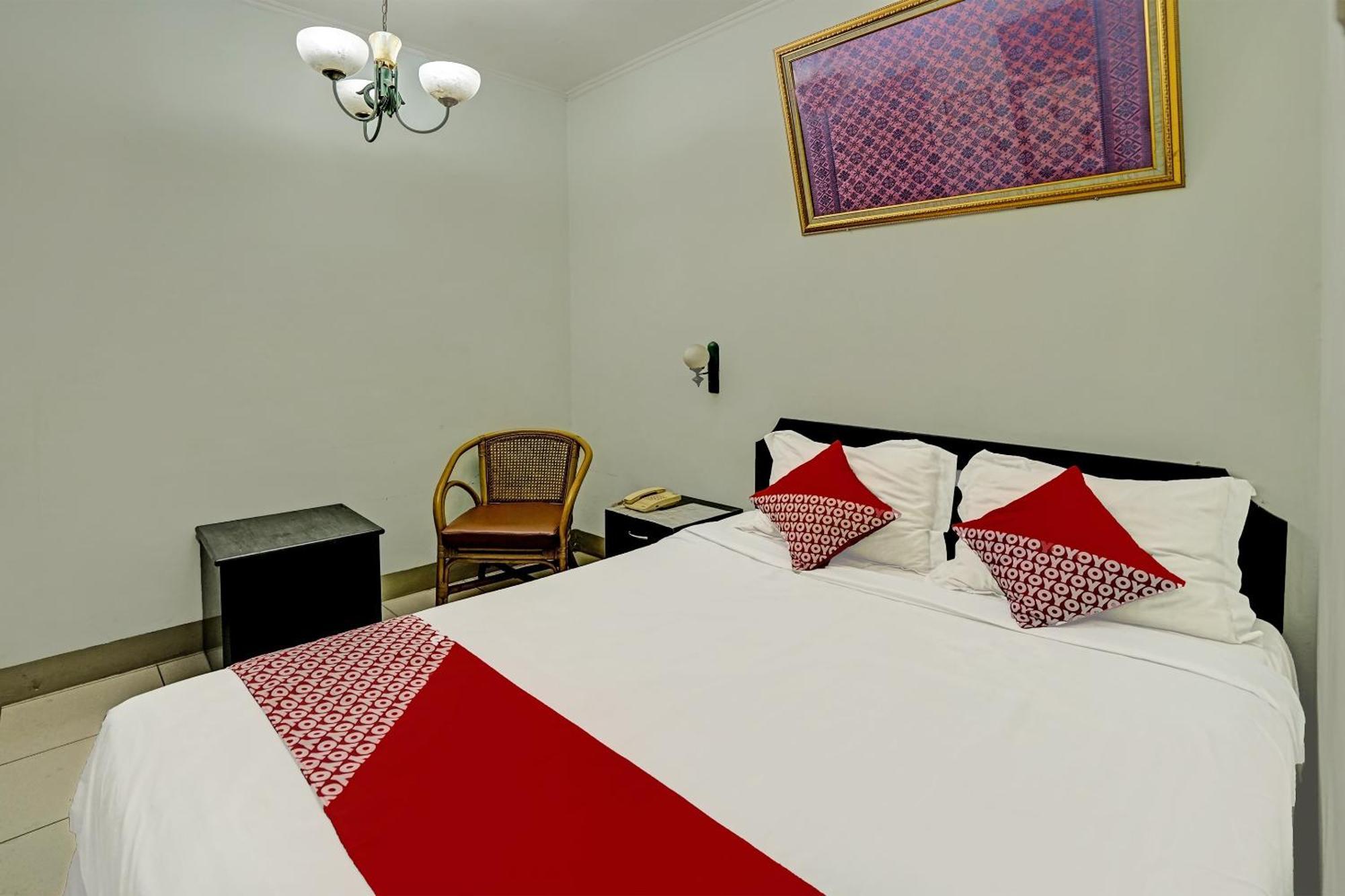 Super Oyo 91805 Hotel Wisma Bari 팔렘방 외부 사진
