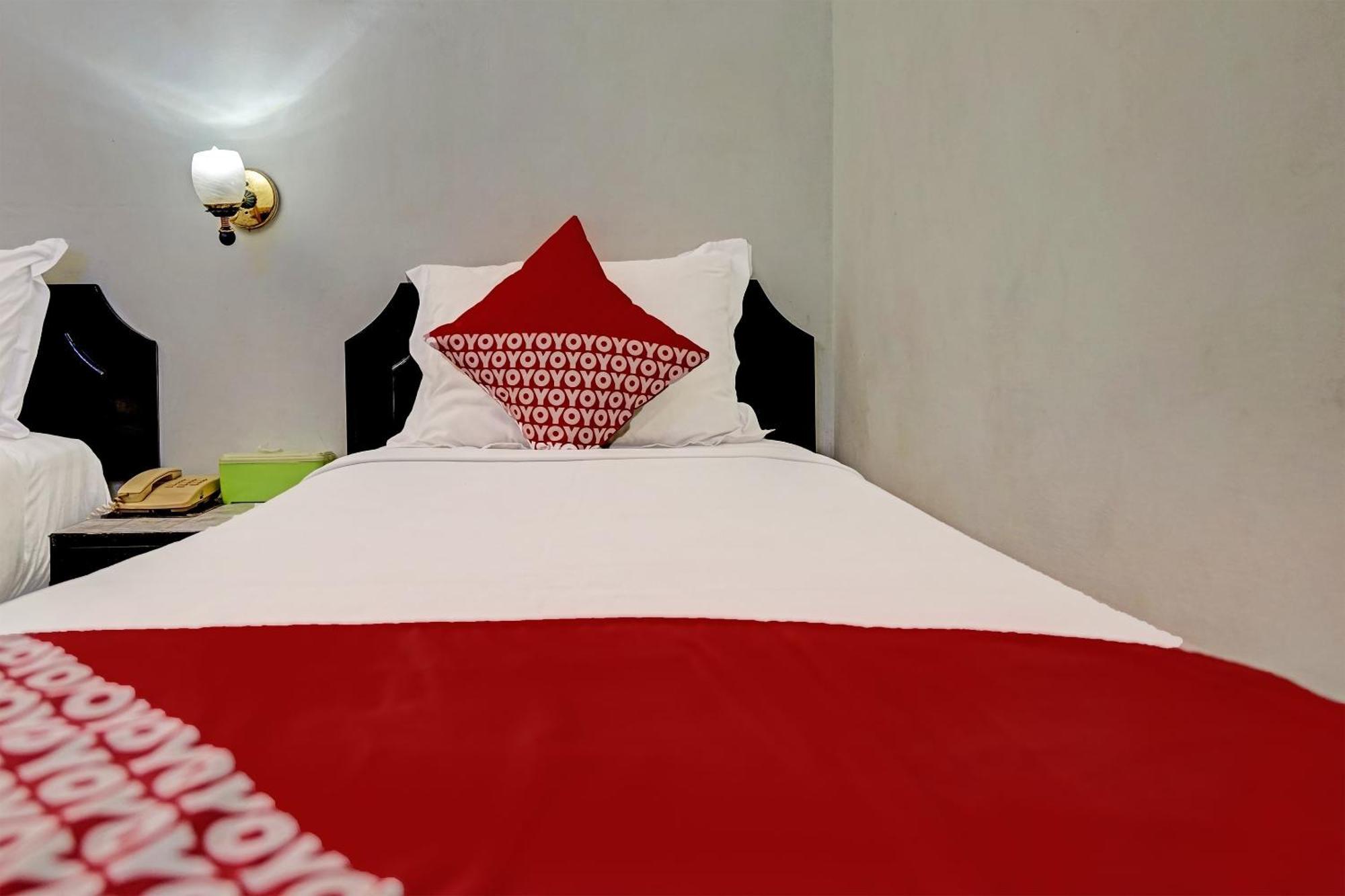 Super Oyo 91805 Hotel Wisma Bari 팔렘방 외부 사진