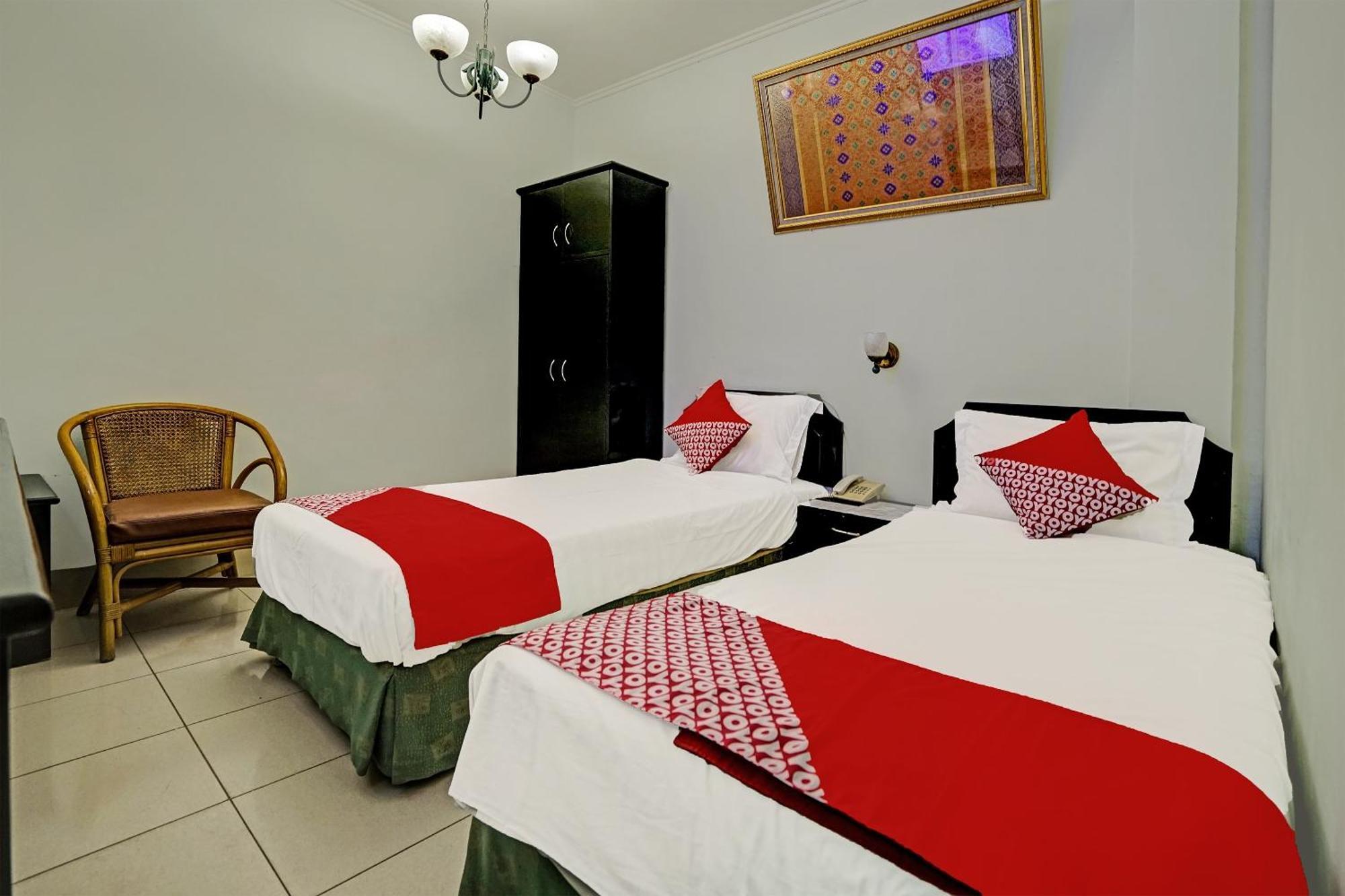 Super Oyo 91805 Hotel Wisma Bari 팔렘방 외부 사진