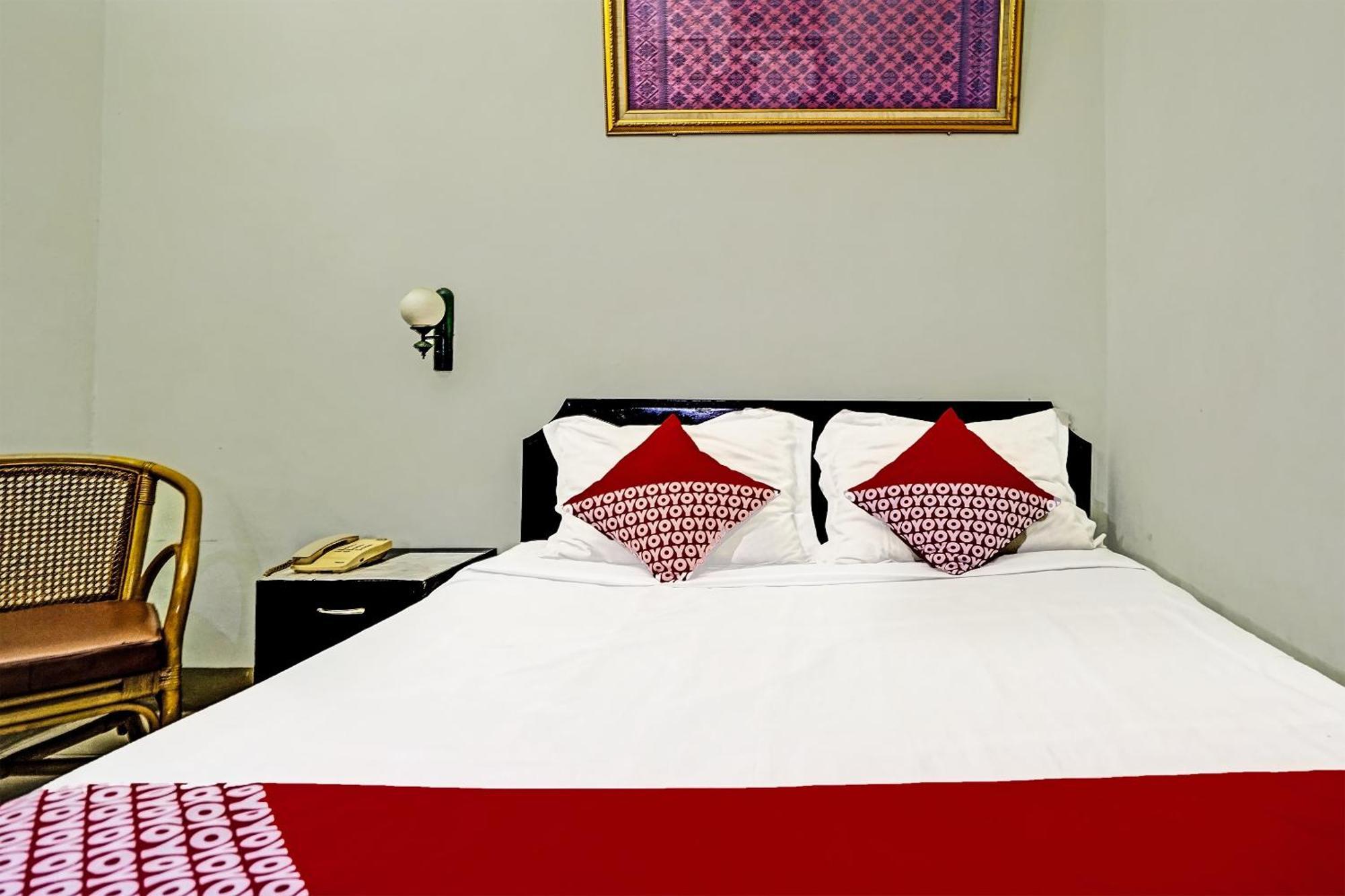 Super Oyo 91805 Hotel Wisma Bari 팔렘방 외부 사진