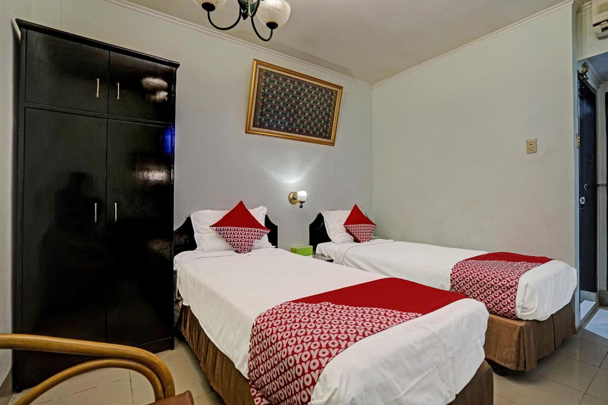Super Oyo 91805 Hotel Wisma Bari 팔렘방 외부 사진