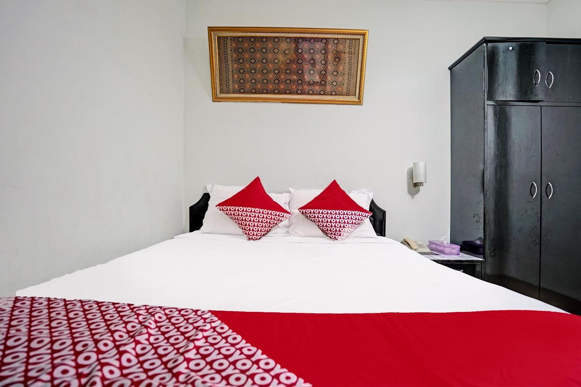 Super Oyo 91805 Hotel Wisma Bari 팔렘방 외부 사진