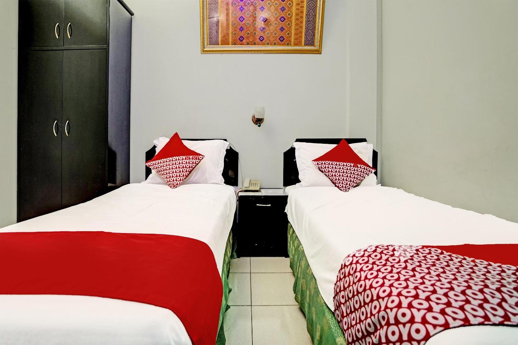 Super Oyo 91805 Hotel Wisma Bari 팔렘방 외부 사진